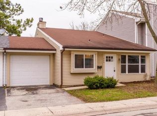 309 Beechwood Rd, Romeoville, IL 60446