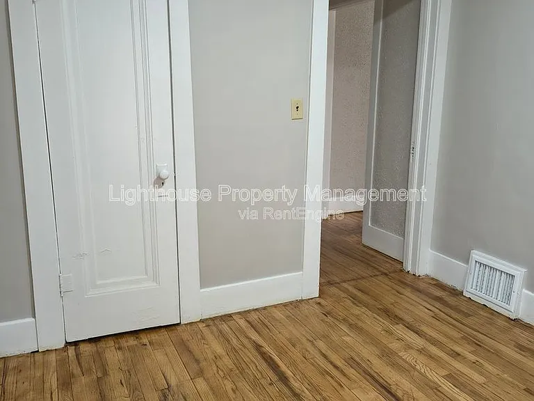3040 Temple St — Photo 9