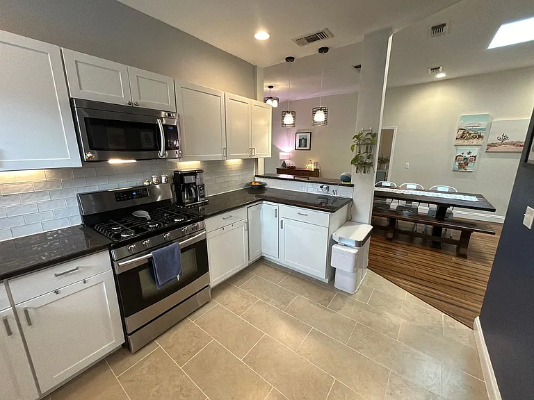 628 W Magnolia Ave — Photo 11