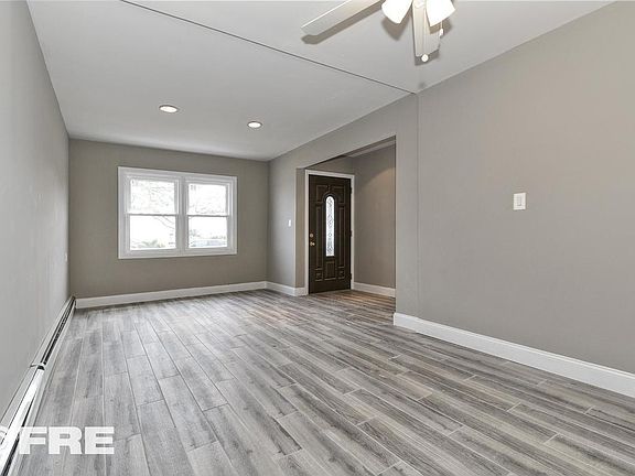 4th image of 505 Beach 124th St