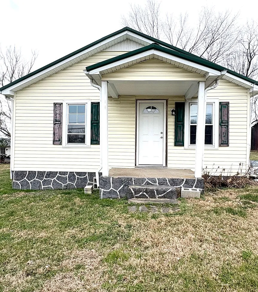 Charming 2-Bedroom Home for Rent in Scottsville, KY — Photo 1