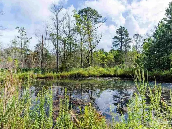 7140 N Blue Angel Pkwy, Pensacola, FL 32526