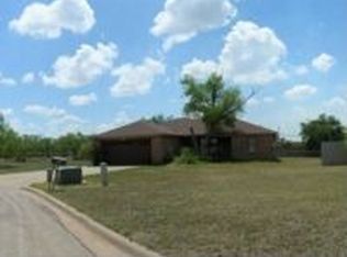 1009 E 41st Pl, San Angelo, TX 76903
