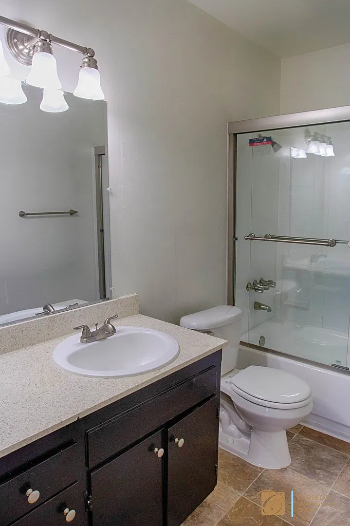 3940 Oregon St. — Photo 2