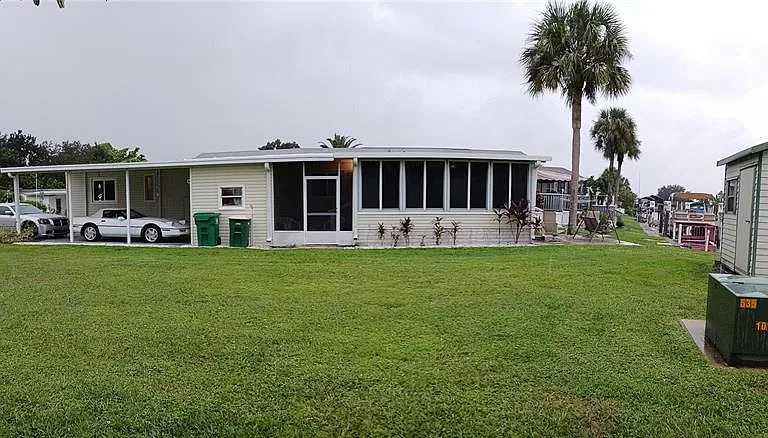 2906 Coquina Esplanade — Photo 3