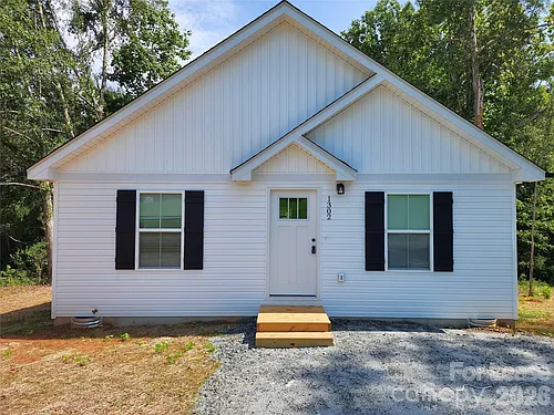 1302 Rainbow Dr Photo 1