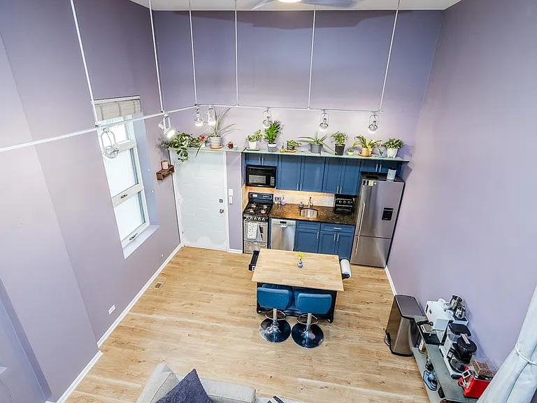 1037 W Dickens Ave — Photo 32