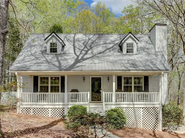1074 Northwoods Dr, Ball Ground, GA 30107
