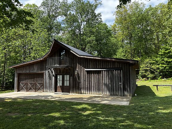 2nd image of 424 Buddy Rd
