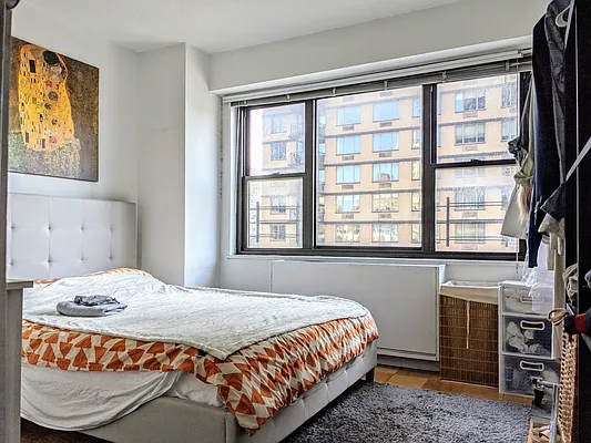 Rented by PocketBroker Inc | media 14