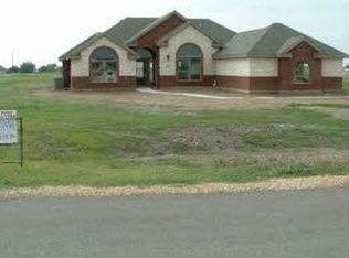 127 N Twilight St, Rogers, TX 76569