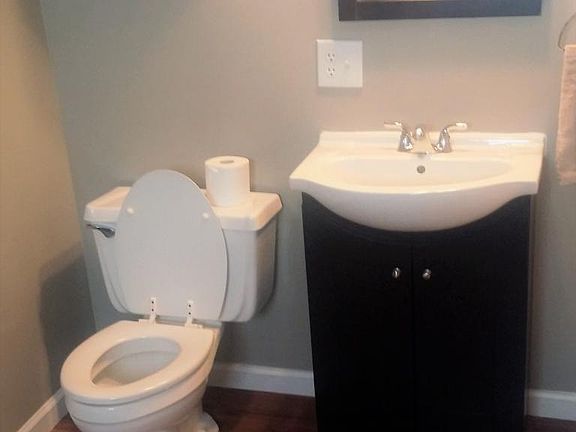 BATH ROOM TOILET AND VANITY