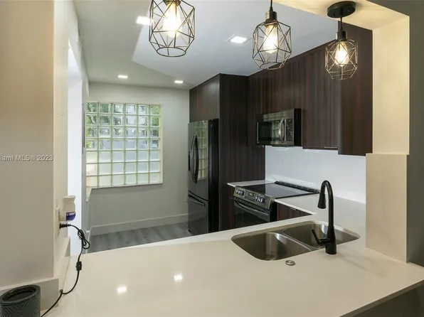 13075 SW 88th Ter S #202-A, Miami, FL 33186