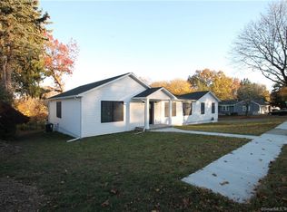 120 Bunnyview Dr, Stratford, CT 06614