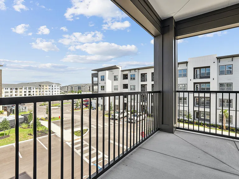 Sopra Luxury Living — Photo 90