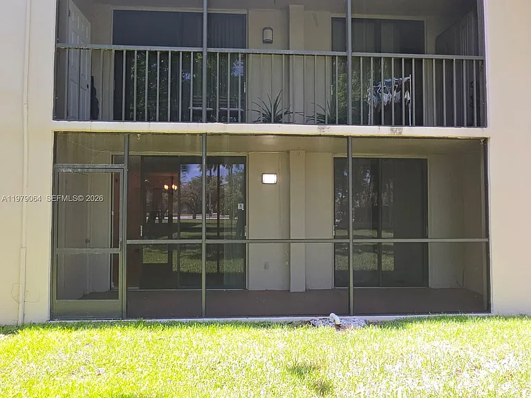 8500 SW 133rd Avenue Rd #108 — Photo 2