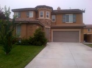 5569 Treasure Dr, Eastvale, CA 91752