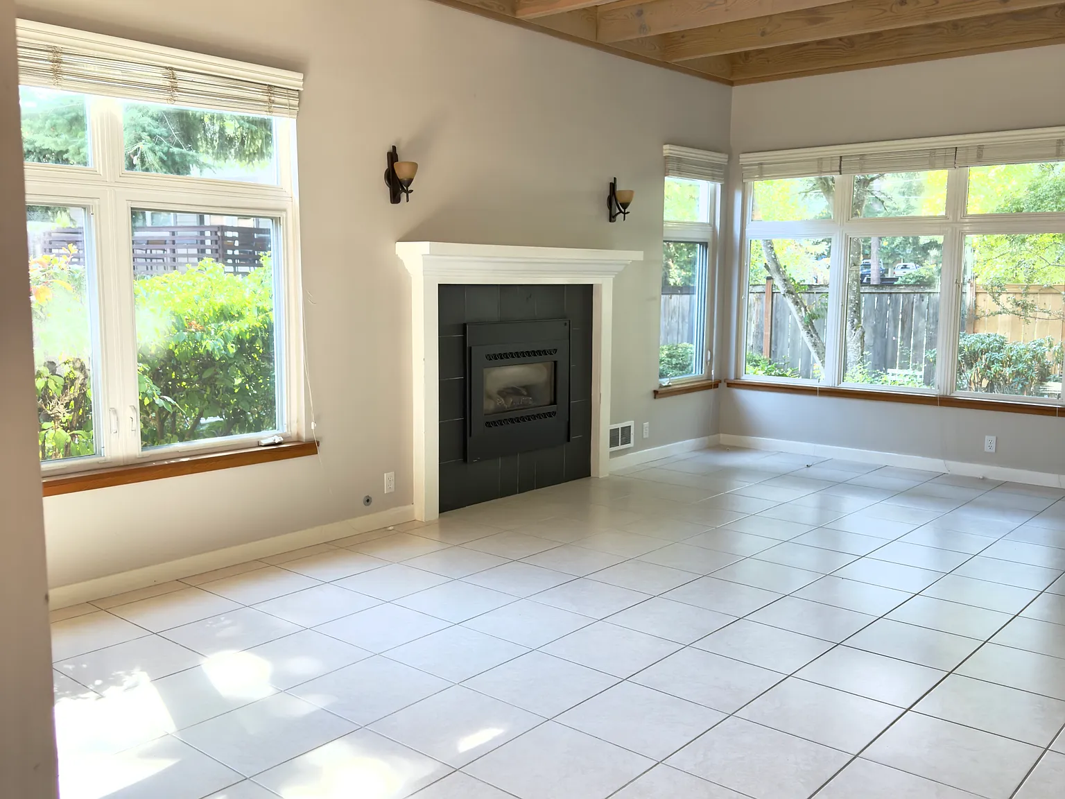 177 Wallace Way NE — Photo 1