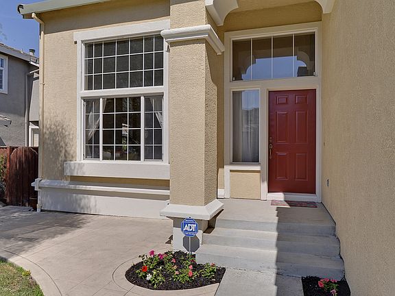 2nd image of 9760 Sparrow Glen Way