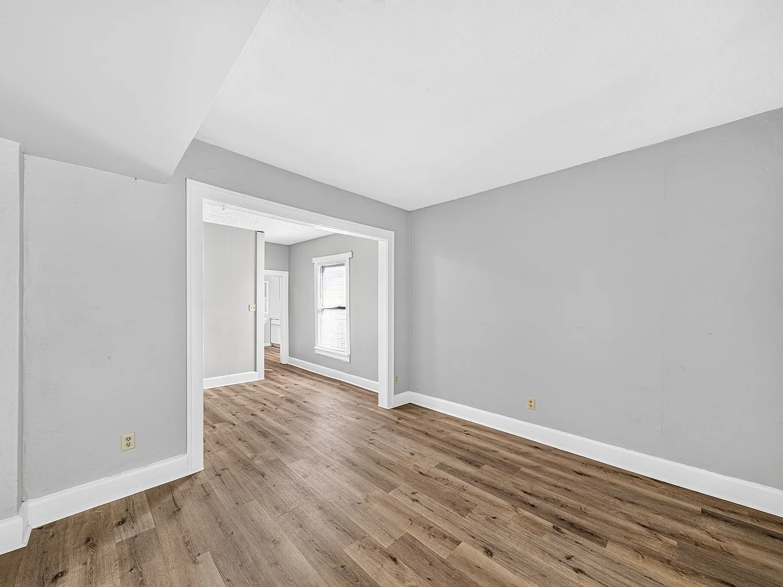 532 Kosciuszko St — Photo 2