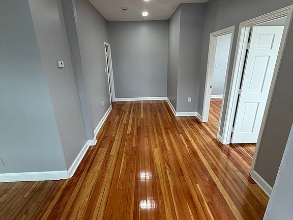 3rd image of 559 Dorchester Ave #1B