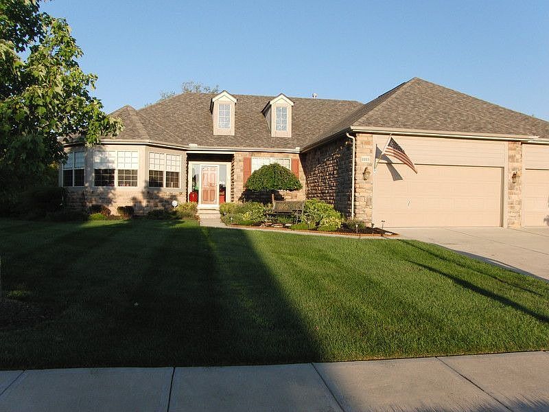 1st image of 8815 Oakshire Dr NW