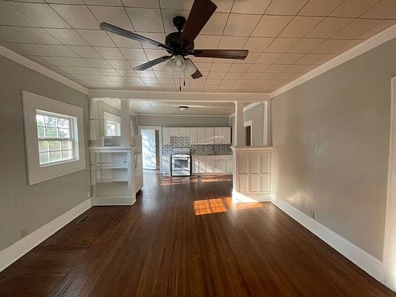 2nd image of 513 E 8th St #A