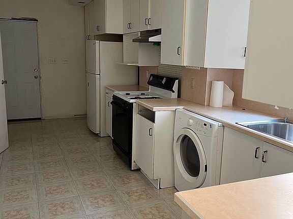 5th image of 2148 E 19th St #2