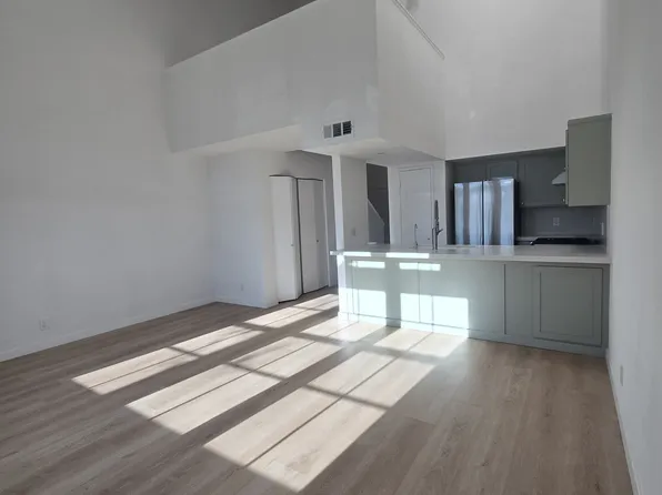 5053 8th St, Carpinteria, CA 93013