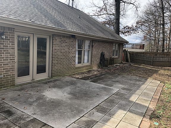 2nd image of 1412 Clear Brook Dr