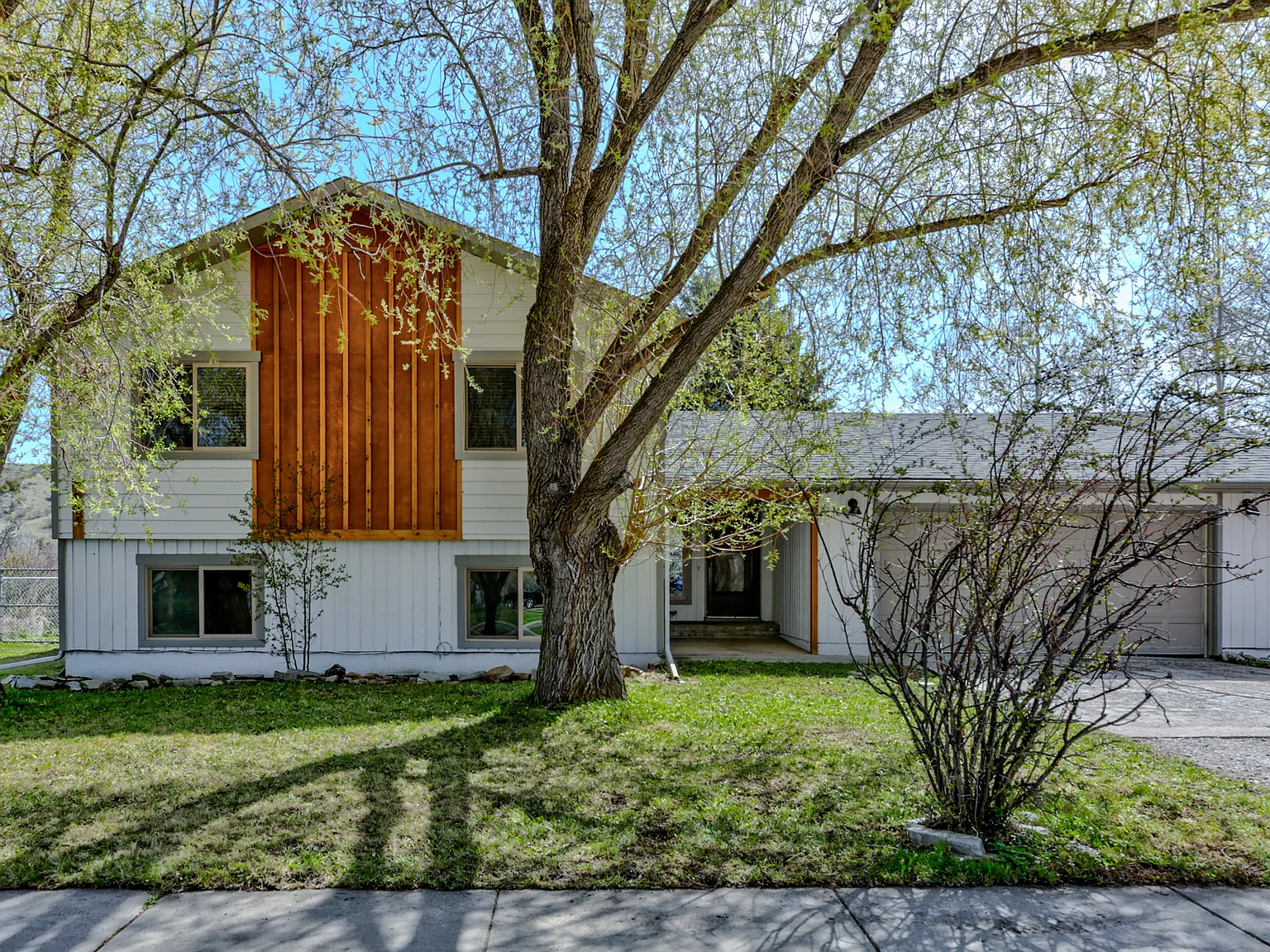 2 bed, $1,850 — Photo 1
