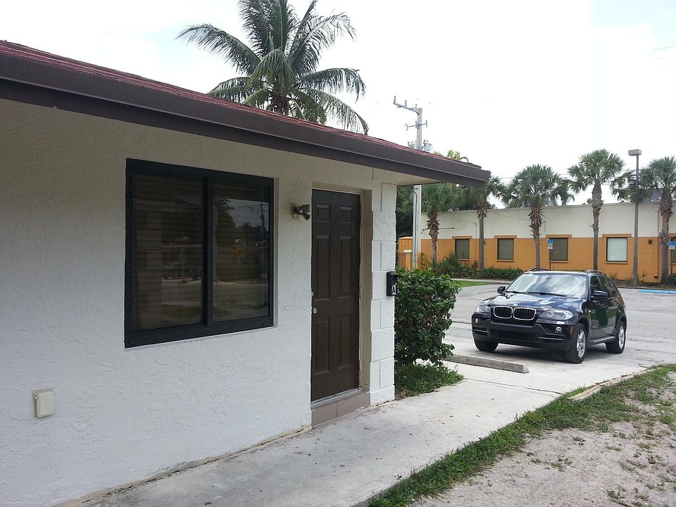 2nd image of 2502 Franklin Dr #A