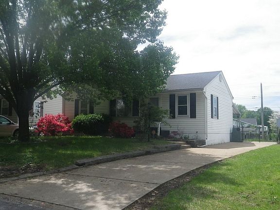 3rd image of 4415 Vance Ave