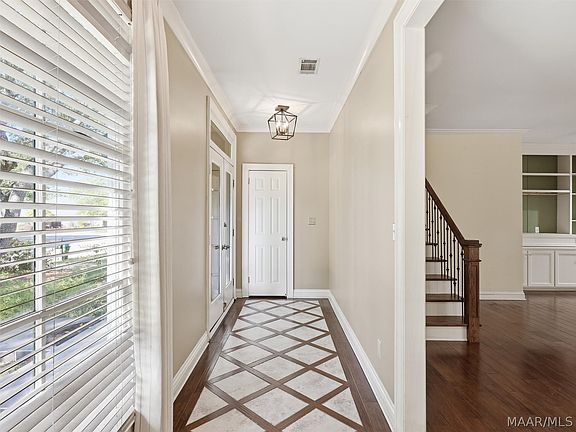 3rd image of 3249 Lancaster Ln
