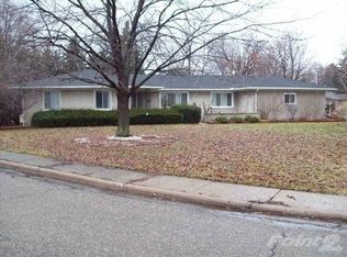 416 N Oxford Dr, Durand, MI