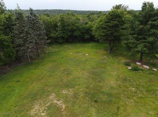 2749 Allegheny Dr, Blakeslee, PA 18610