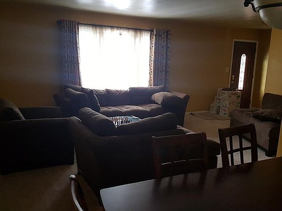 4th image of 13501 Sherwood Cir