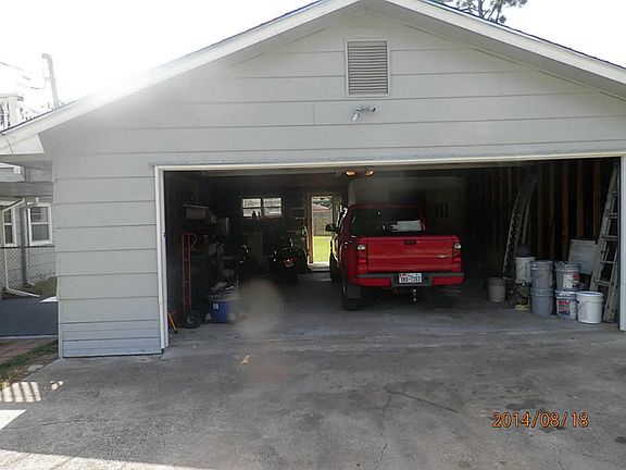 3rd image of 117 Avenue B