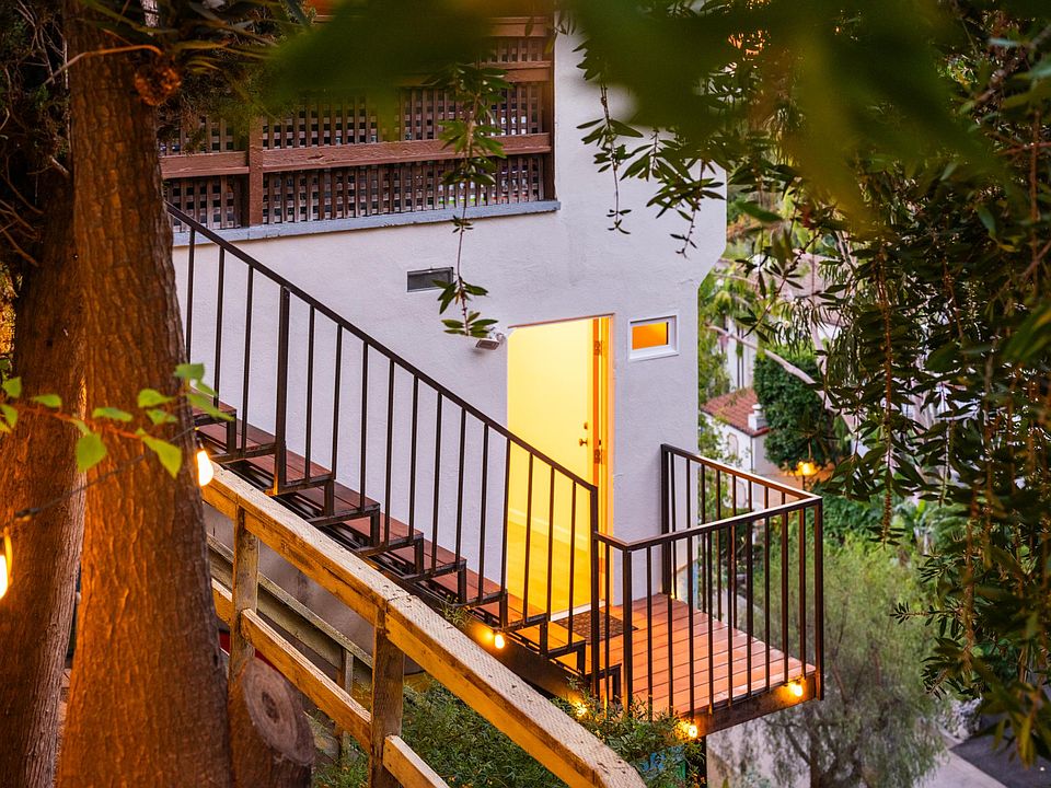 Private staircase to apartment