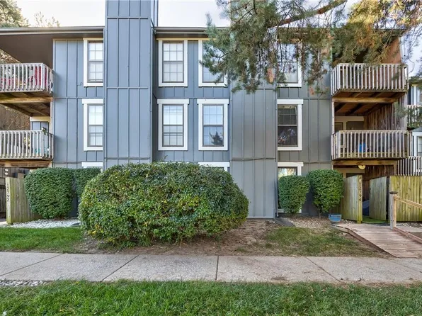 12794 W 110th Ter, Overland Park, KS 66210