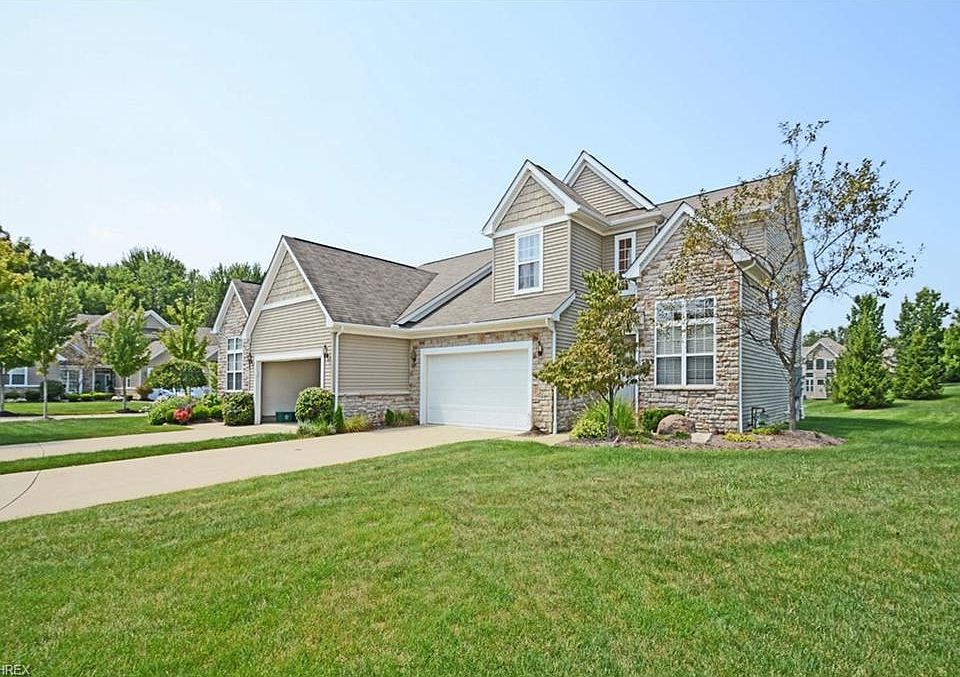 1st image of 29322 Hummingbird Cir #103