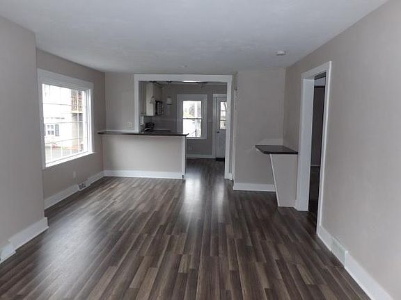 5th image of 17 Nesbitt St