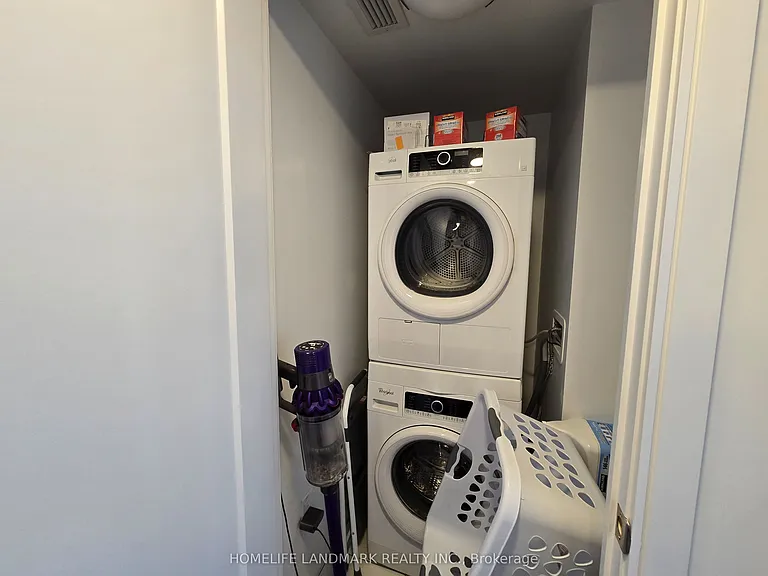 275 Village Green Sq #1217 — Photo 9