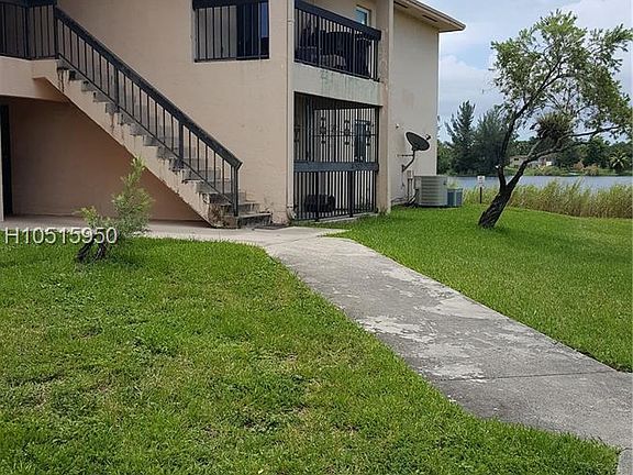 2nd image of 1820 NW 119th St APT 303