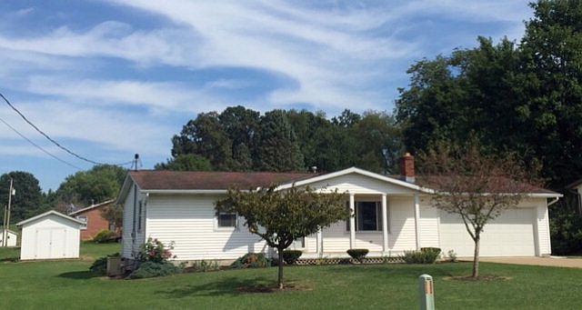 1st image of 325 Wales Dr