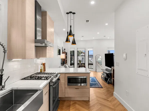 86 Princeton St #3A, Boston, MA 02128