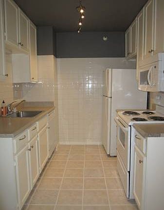 4th image of 240 N Bayshore Blvd APT 116