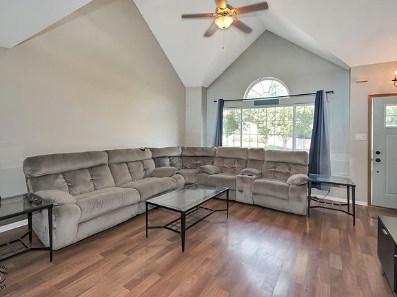 2nd image of 1004 Addleman St