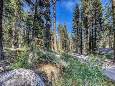 51207 Jeffery Pine Dr, Soda Springs, CA, 95728