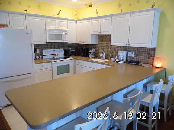 4th image of 301 E Bennett Ave #301A